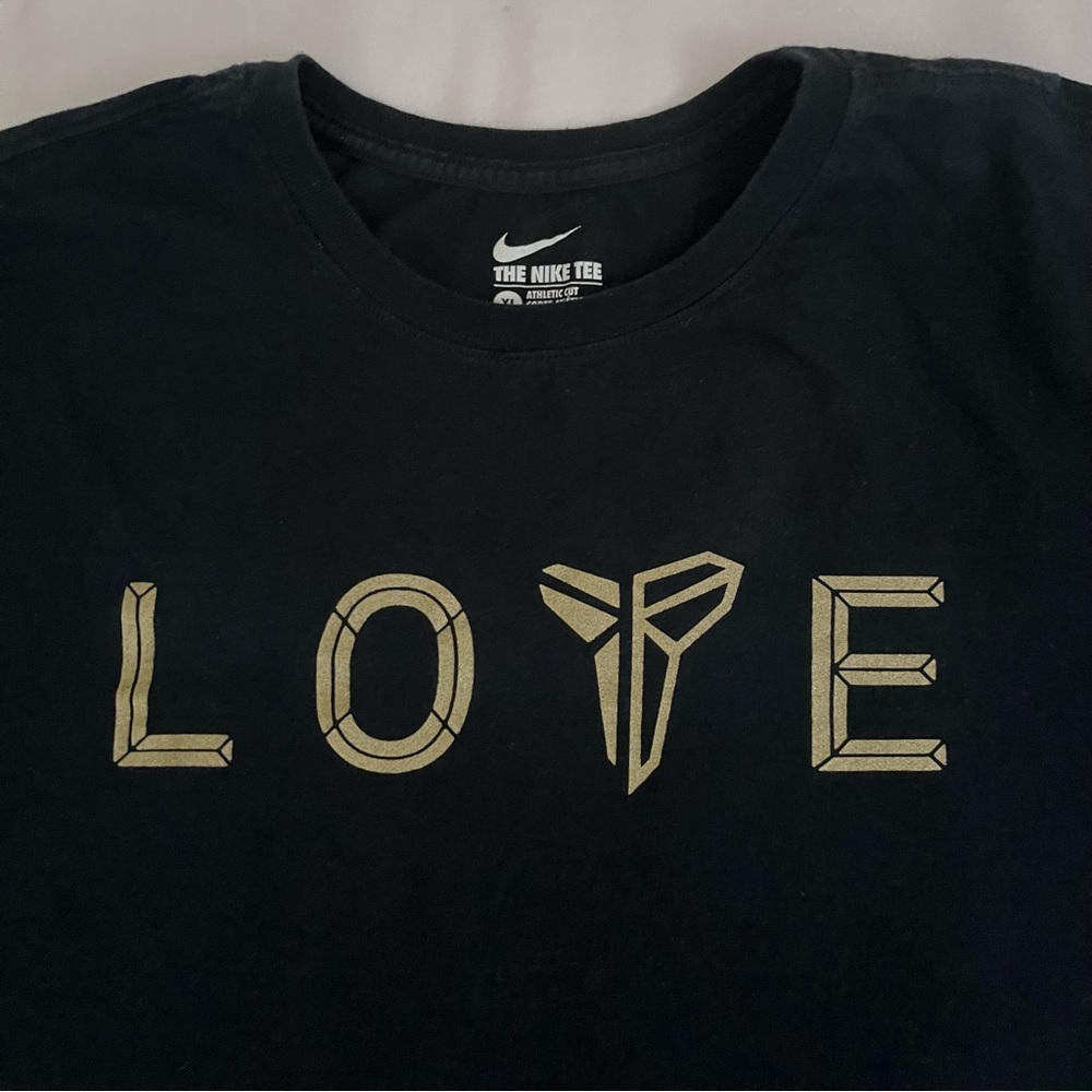 Nike Kobe Bryant Legend Mamba Day Final Game Black Gold 2016 XL Shirt - Picture 2 of 7